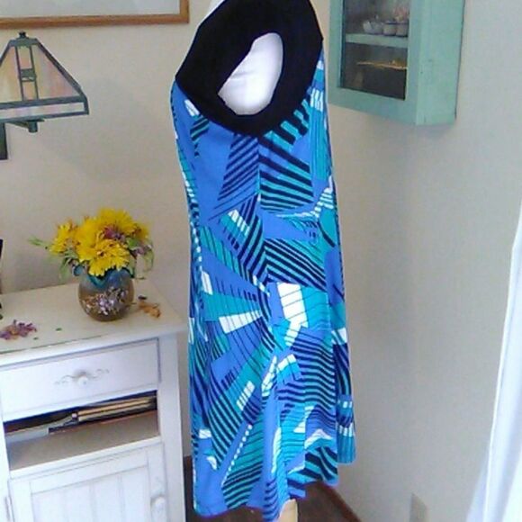 Signature by Robbie Bee - Picture 5 of 13